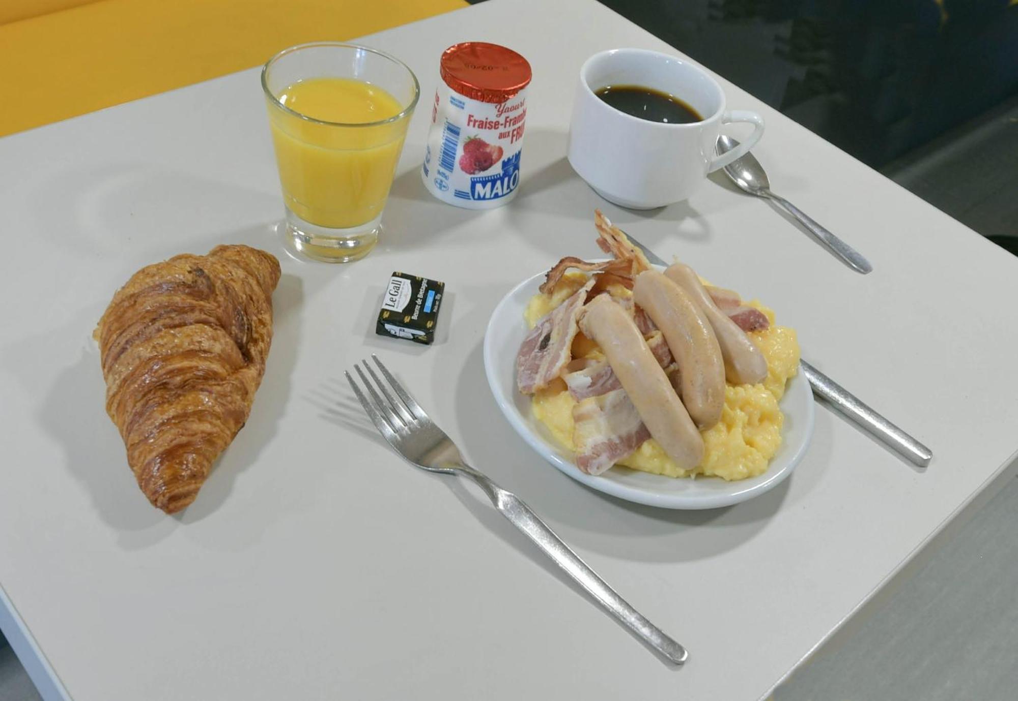 B&B Hotel Alencon Nord Экстерьер фото