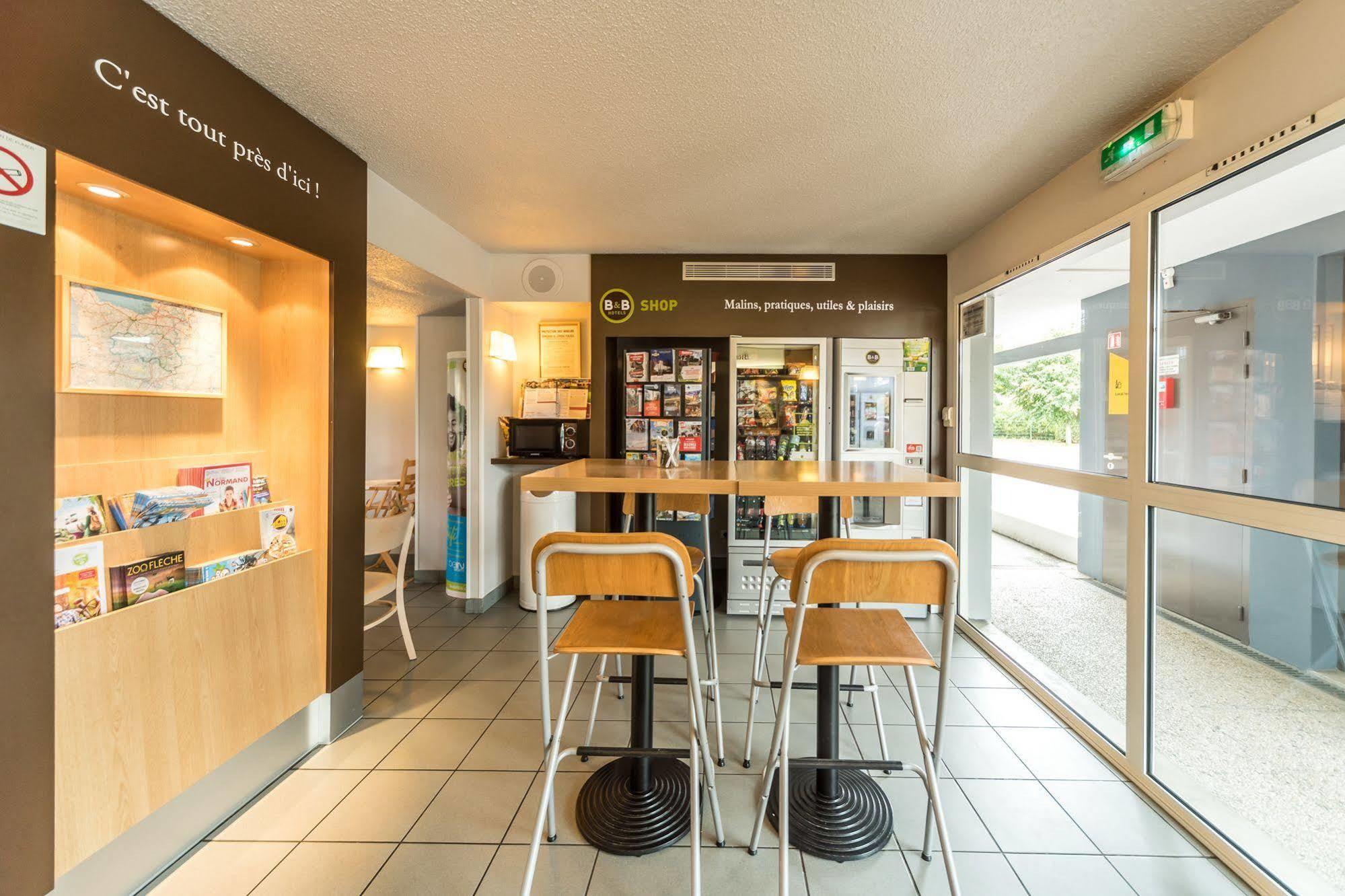 B&B Hotel Alencon Nord Экстерьер фото