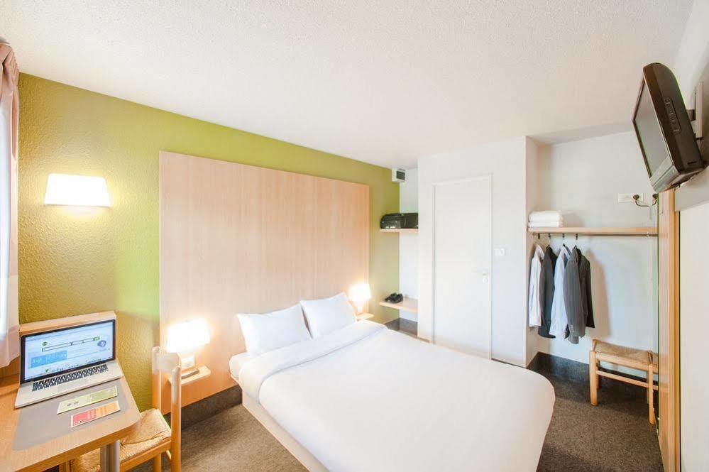 B&B Hotel Alencon Nord Экстерьер фото