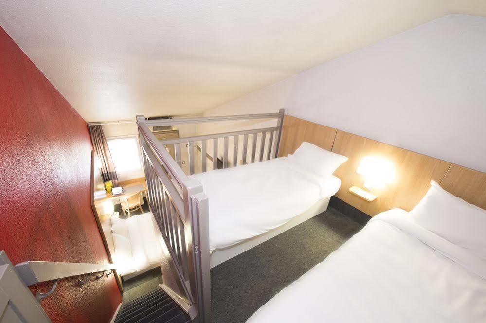 B&B Hotel Alencon Nord Экстерьер фото